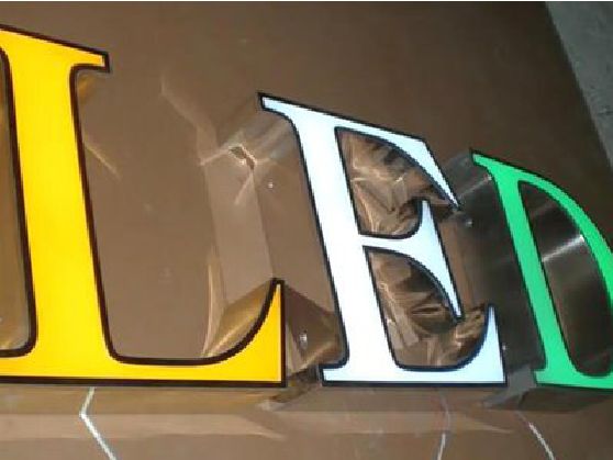 鹿邑介绍LED招牌的基础知识。